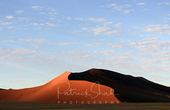 P180 Sand dunes, Sossusvlei, Namibia